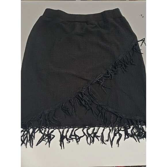 New LilyCoco Women's Fringe Mini Skirt in Black - Size Small - Picture 3 of 10